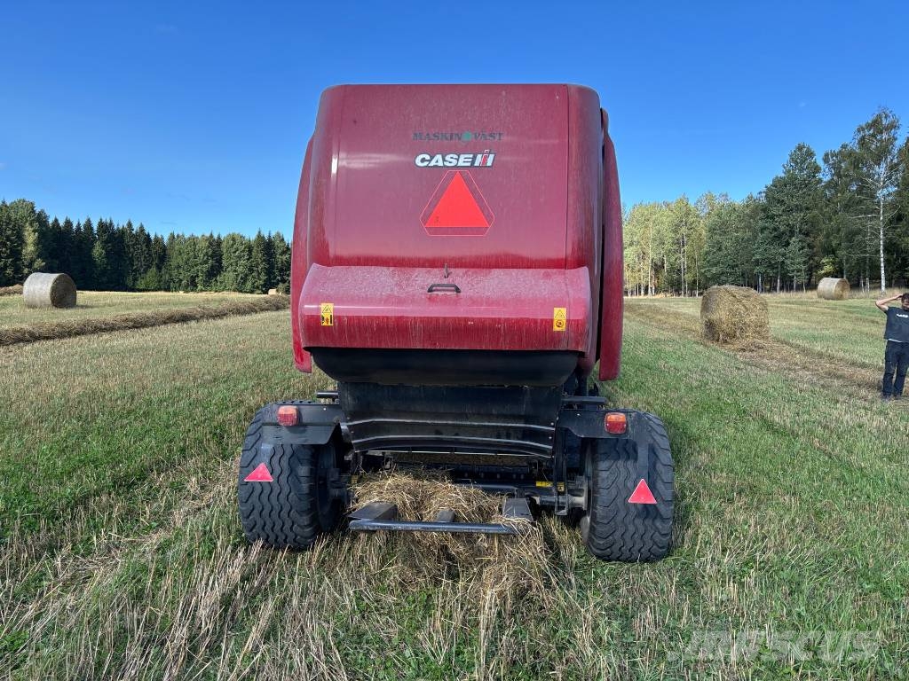 Case IH RB 465 Balirke (okrogle bale)