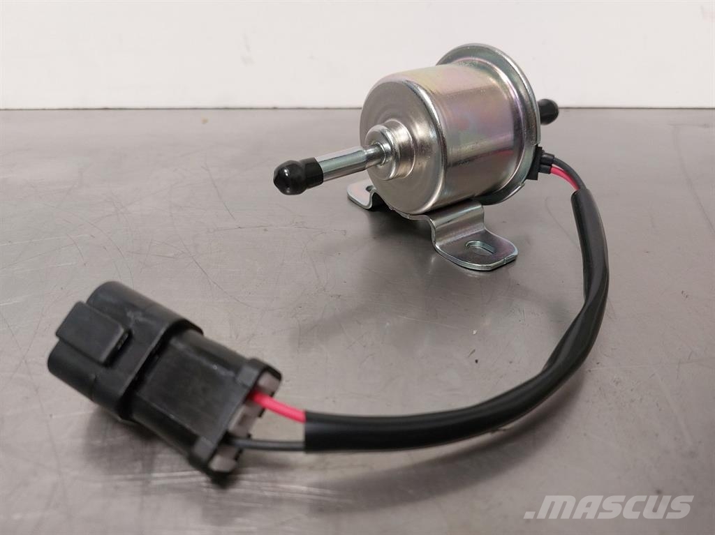 Yanmar V80-129612-52100-12V-Fuel pump/Kraftstoffpumpe Motorer
