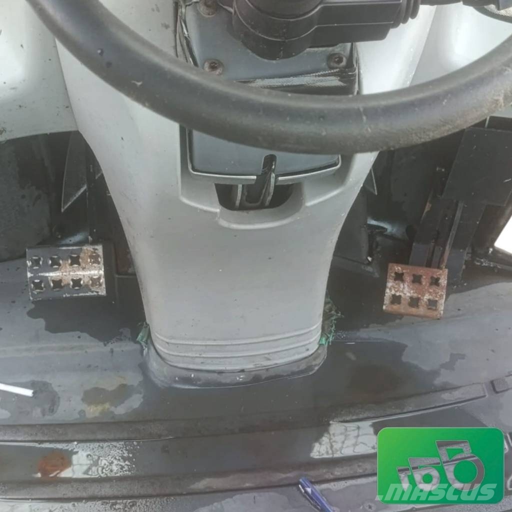 CAT 906 Complete Cabin Kabiny a interiér
