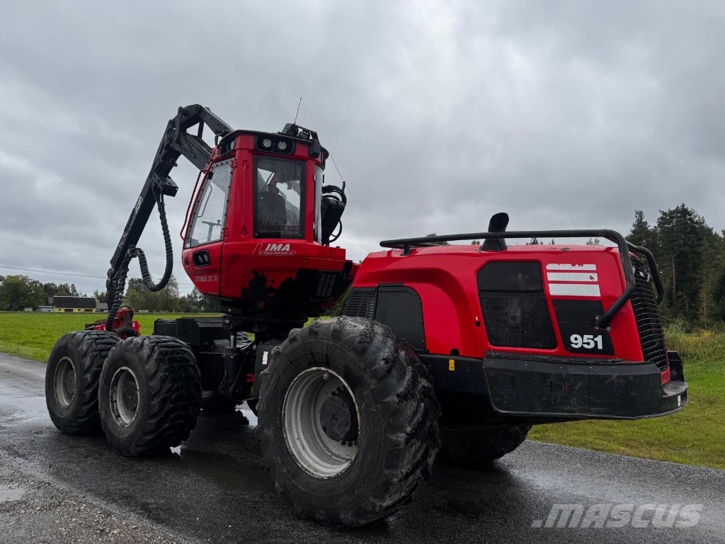 Komatsu 951 Abatteuse