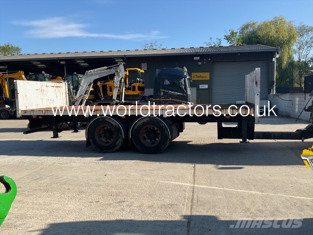 OVERLANDER 22FT Otros remolques