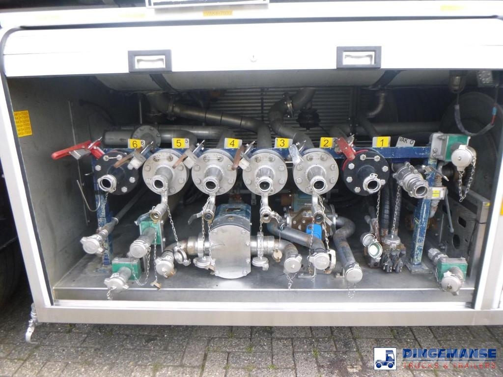 Van Hool Chemical tank inox L4BH 37.9 m3 / 7 comp Tankopleggers