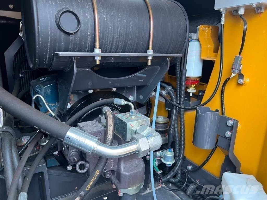 XCMG XE 75 Гусеничні екскаватори