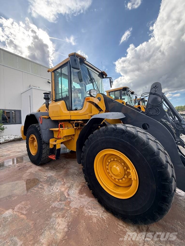 Volvo L 90 H Pale gommate