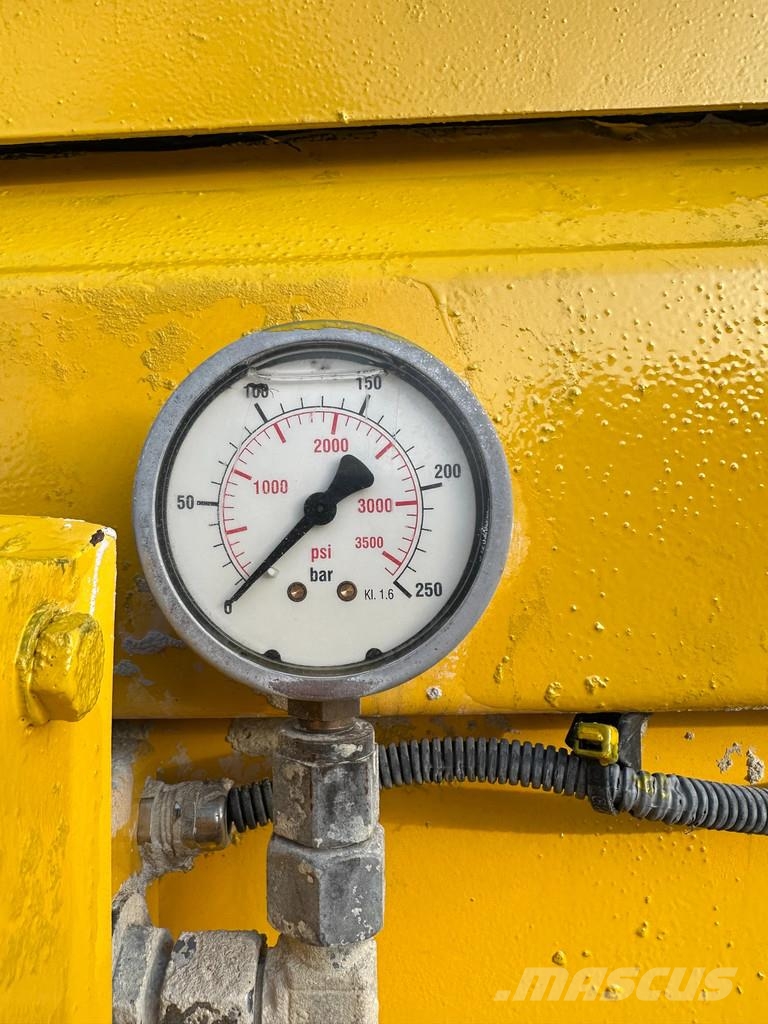 Streumaster KALKSTREUER 3m³ AUFBAU / AUFSATZ Bodenstablisierer Asfaltrecyclere