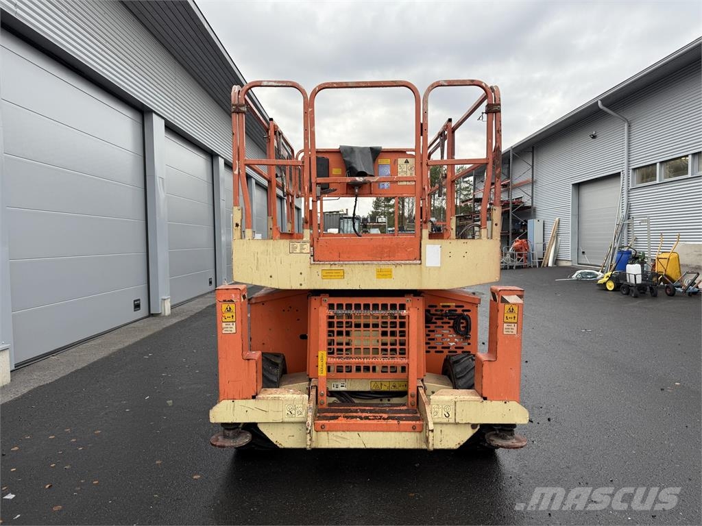 JLG 260 MRT Saksilavat