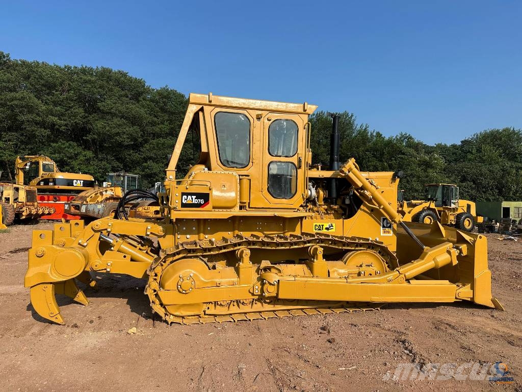 CAT D7G Buldožerji goseničarji