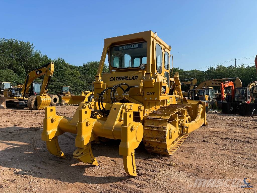 CAT D7G Buldožerji goseničarji