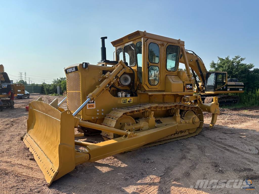 CAT D7G Buldožerji goseničarji