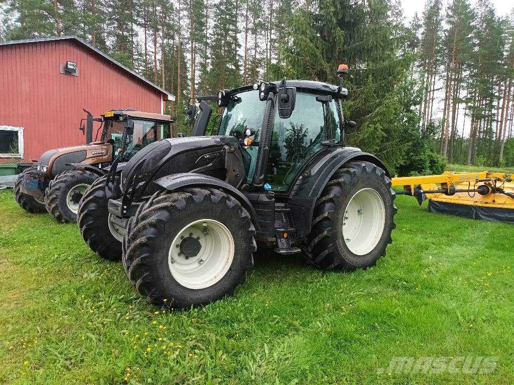 Valtra N 135 Traktorer