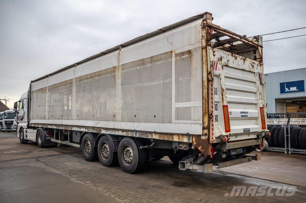 Trouillet VOLAILLE/GEFLÛGEL/POULTRY+HAYON Curtainsiderauflieger
