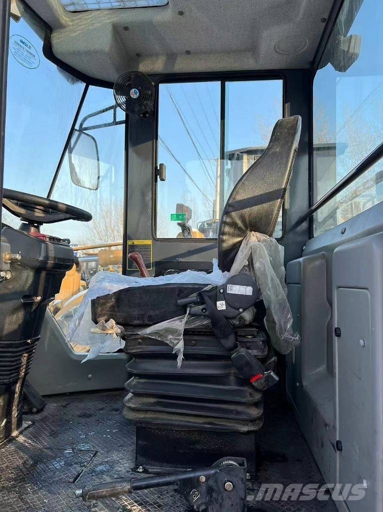 XCMG LW 156FV 輪胎式裝載機