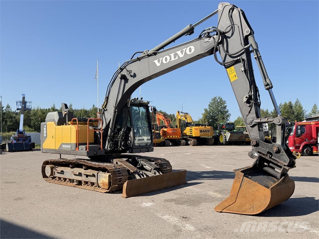 Volvo EC160ENL حفارات زحافة