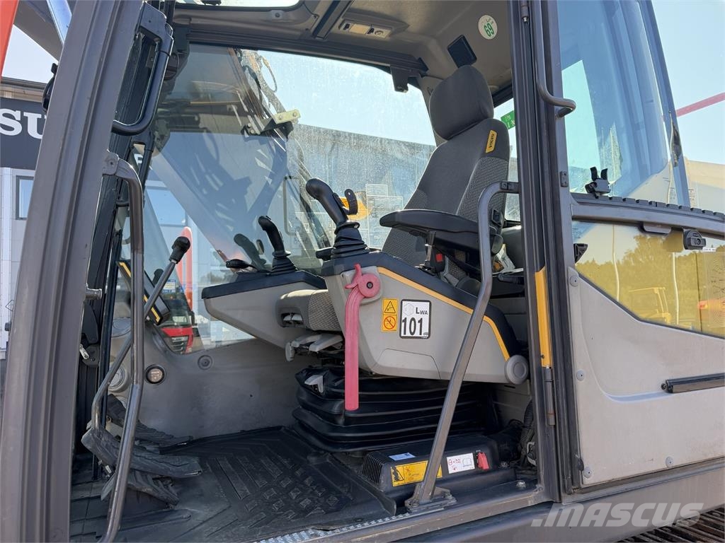 Volvo EC160ENL حفارات زحافة