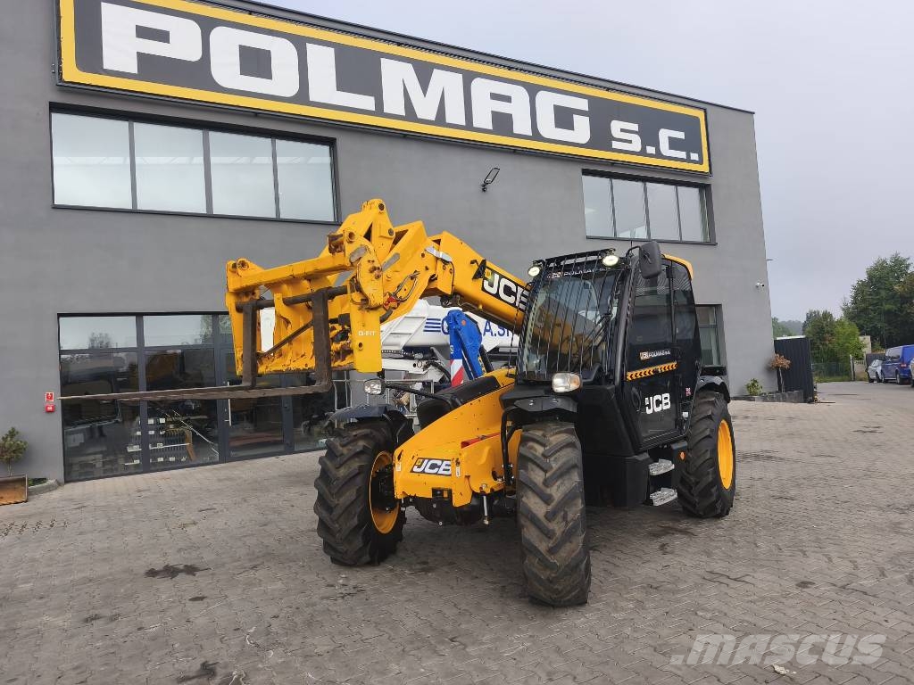 JCB 531-70 Agri Teleskopické manipulátory