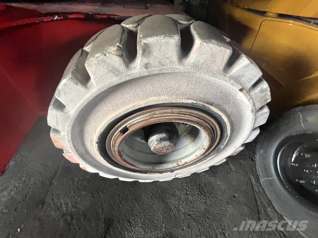 Manitou LOC MANULOC 150AET V-3961 FOR EXPORT ONLY EO Вертикальні щоглові підйомники