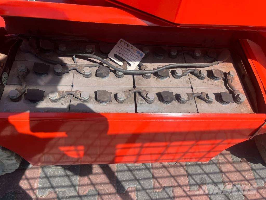 Manitou LOC MANULOC 150AET V-3961 FOR EXPORT ONLY EO Вертикальні щоглові підйомники