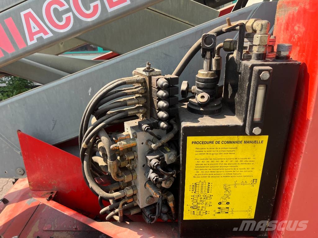 Manitou LOC MANULOC 150AET V-3961 FOR EXPORT ONLY EO Вертикальні щоглові підйомники
