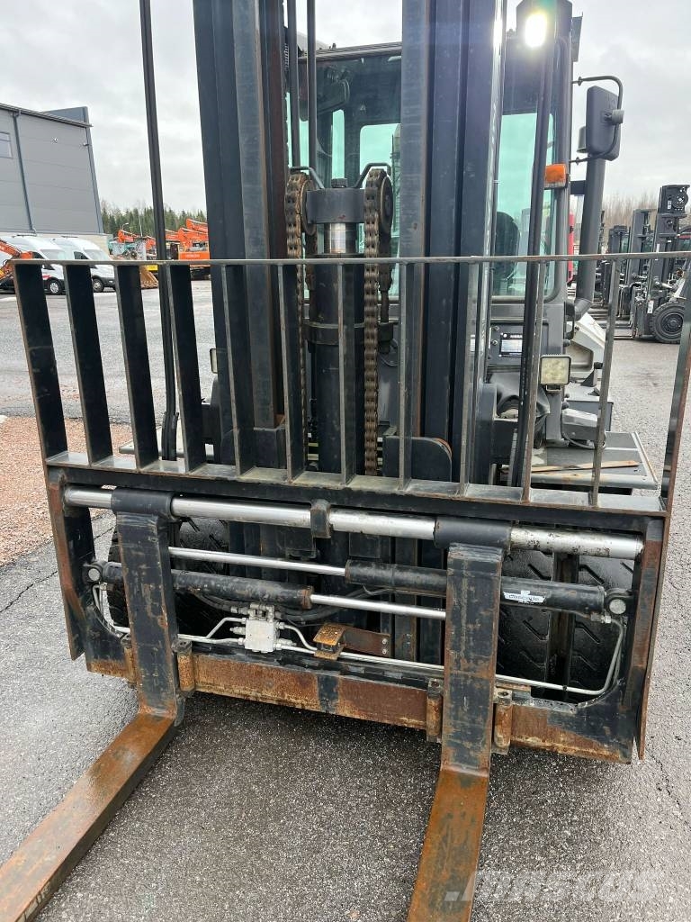 Nissan L1 F6 F70 Y Diiseltõstukid