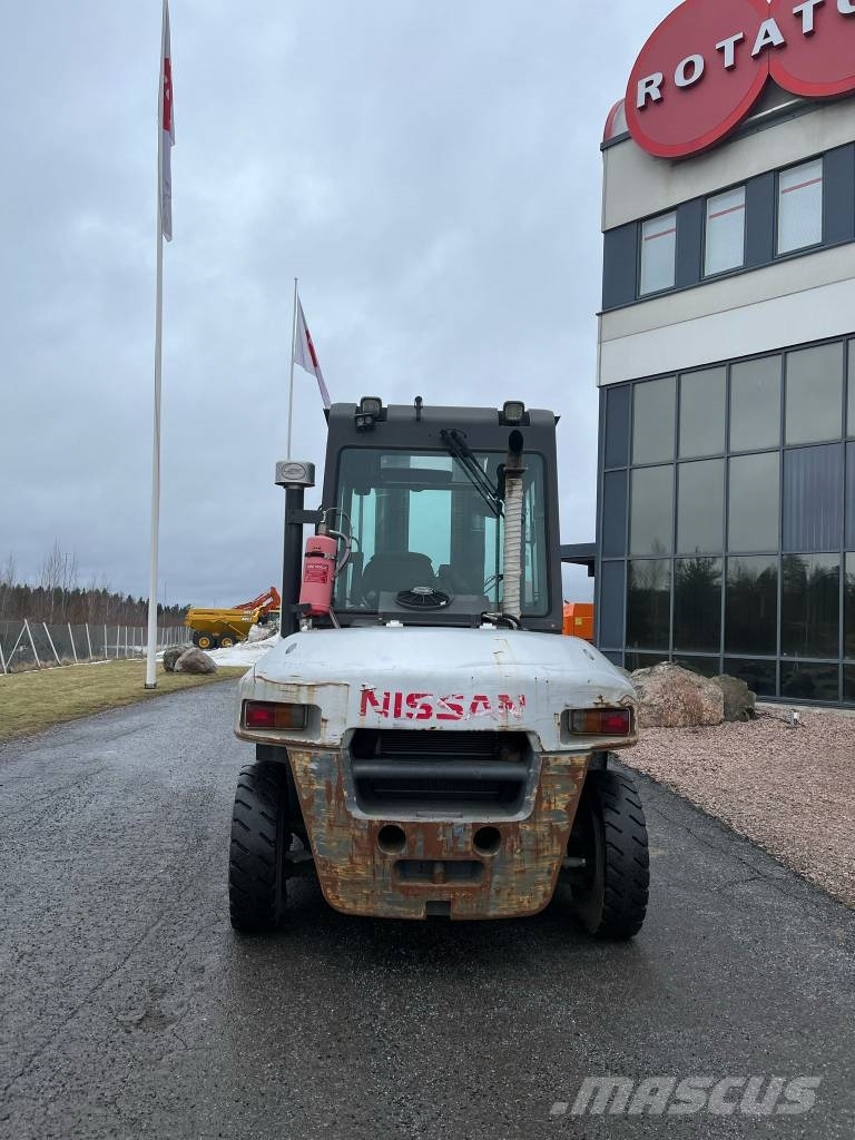Nissan L1 F6 F70 Y Diiseltõstukid