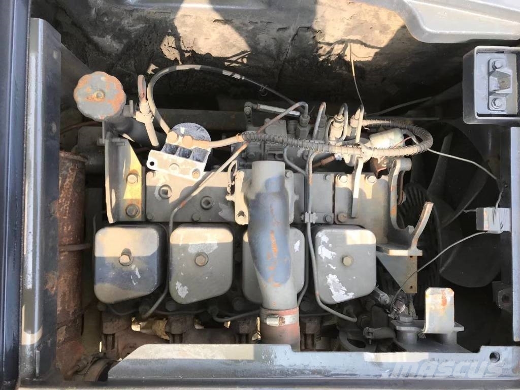 Komatsu PC 128 US 中型挖掘机