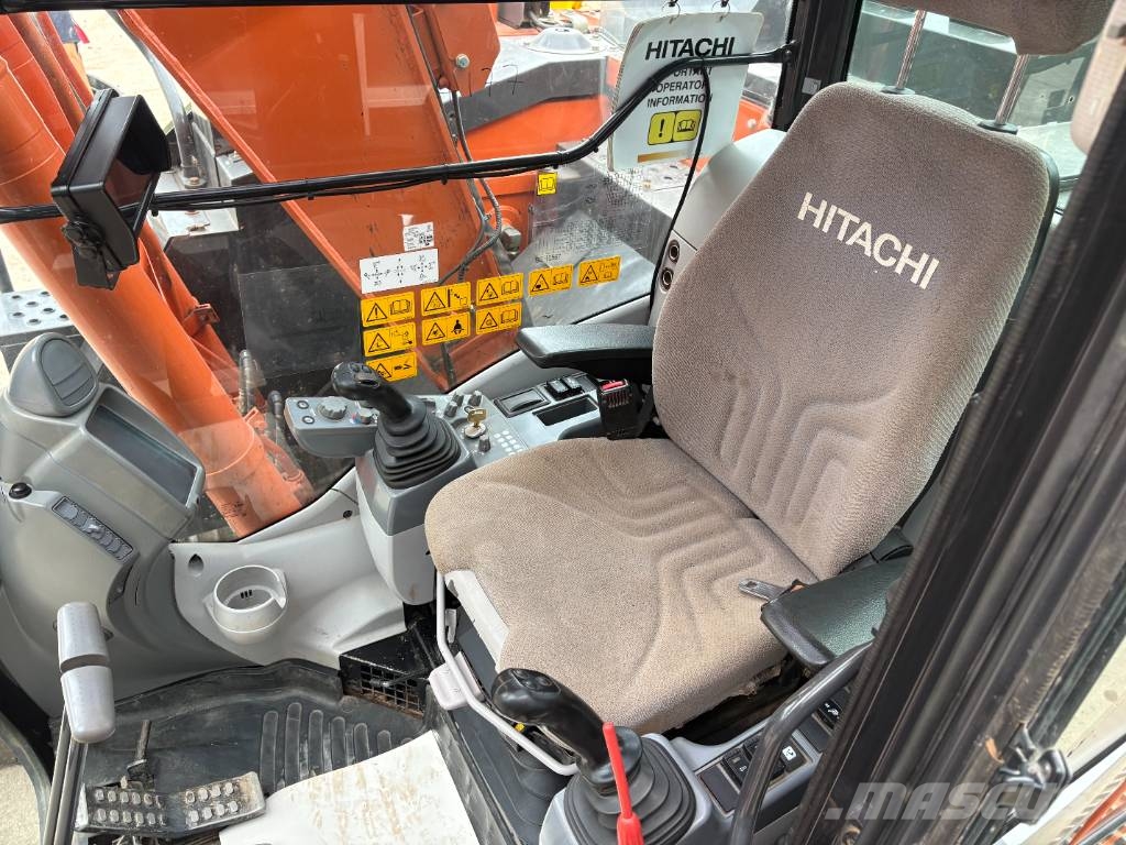 Hitachi ZX 135 US-6 Lánctalpas kotrók