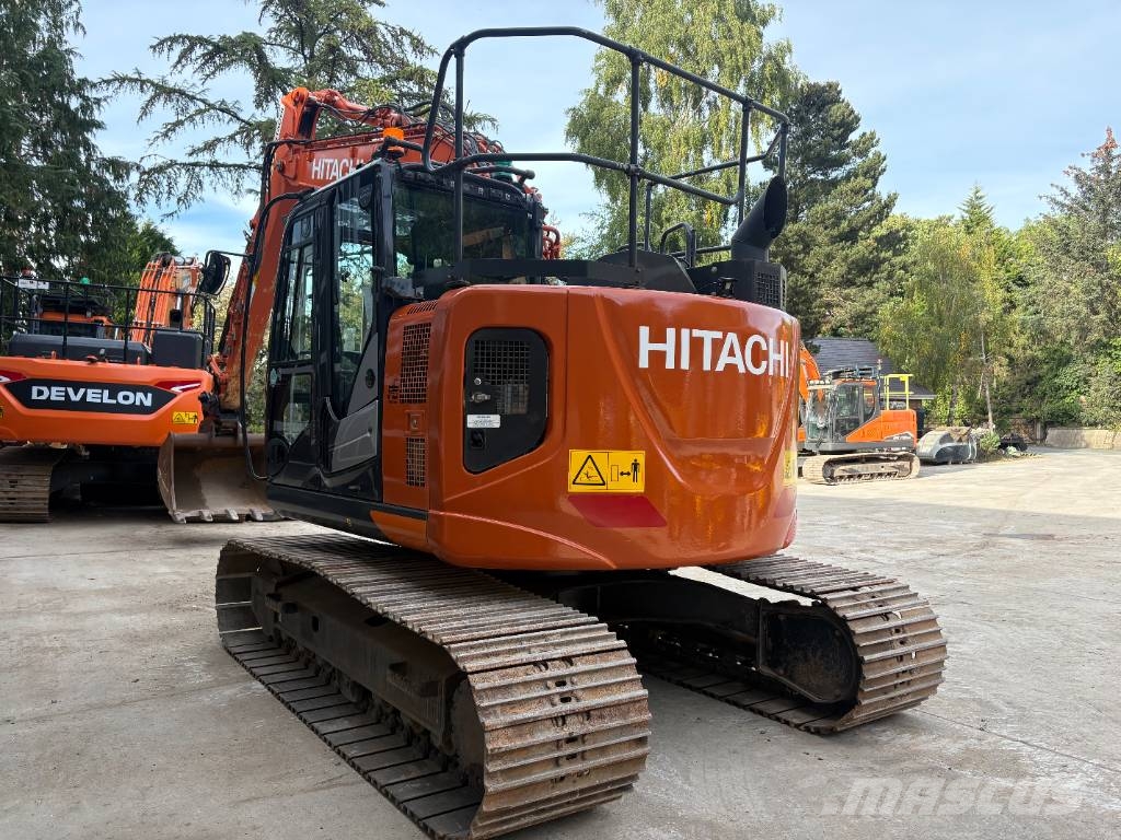 Hitachi ZX 135 US-6 Lánctalpas kotrók