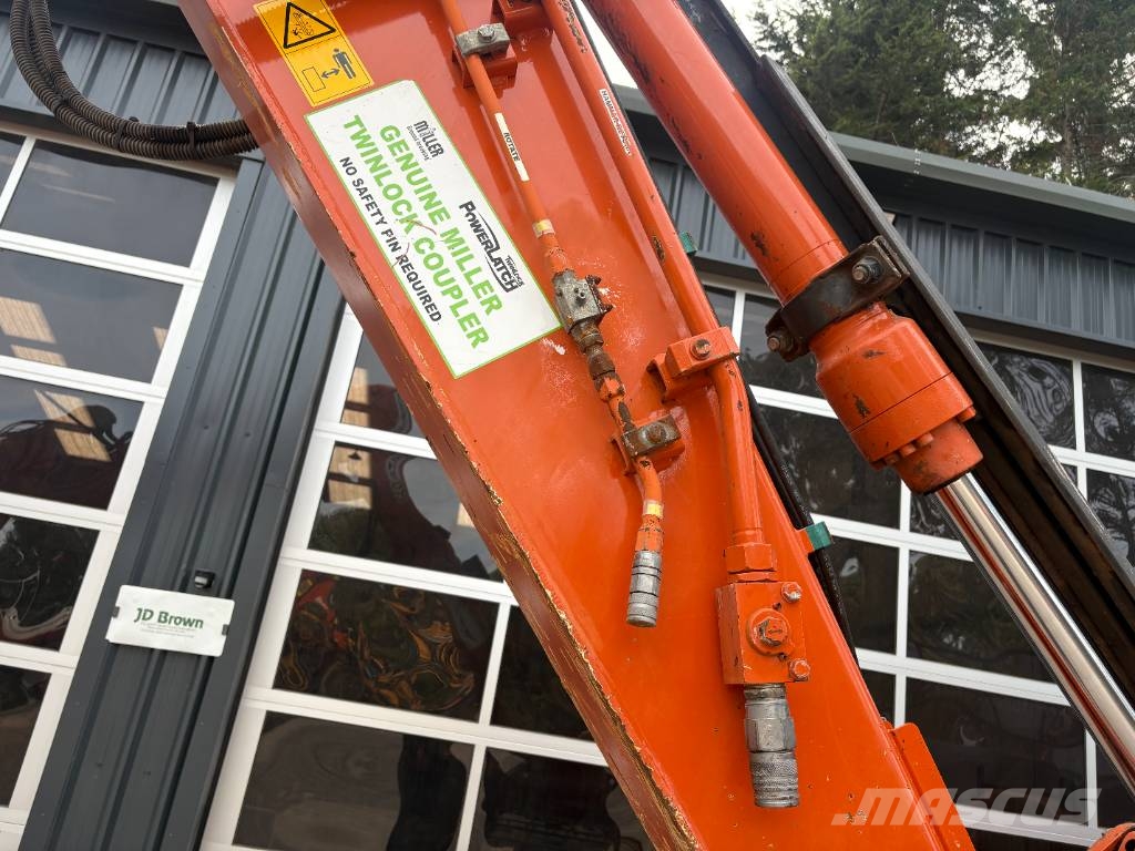 Hitachi ZX 135 US-6 Lánctalpas kotrók