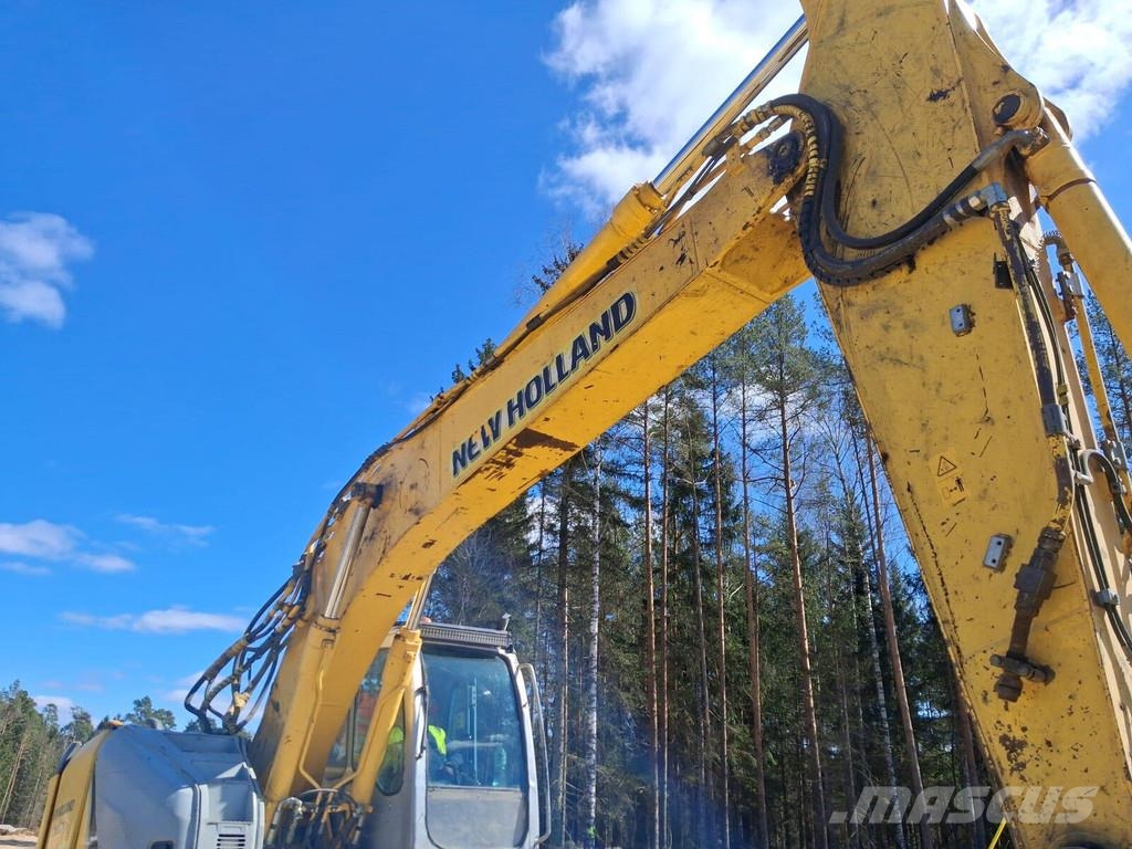 New Holland E235BSR-2 Rupsgraafmachines