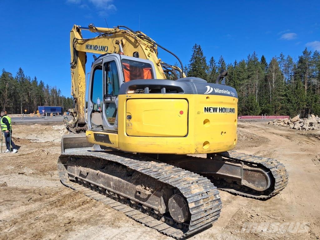 New Holland E235BSR-2 Rupsgraafmachines