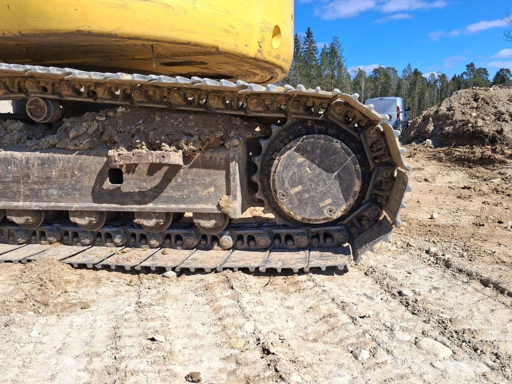 New Holland E235BSR-2 Rupsgraafmachines