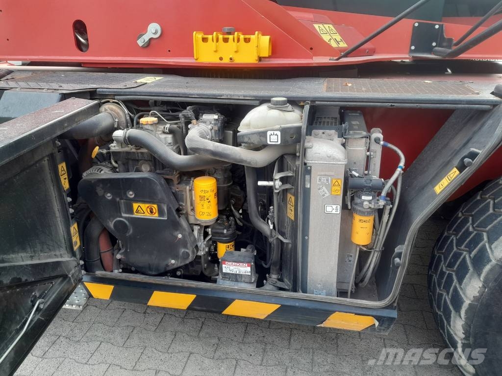 JCB 555P210R Teleskoplæssere
