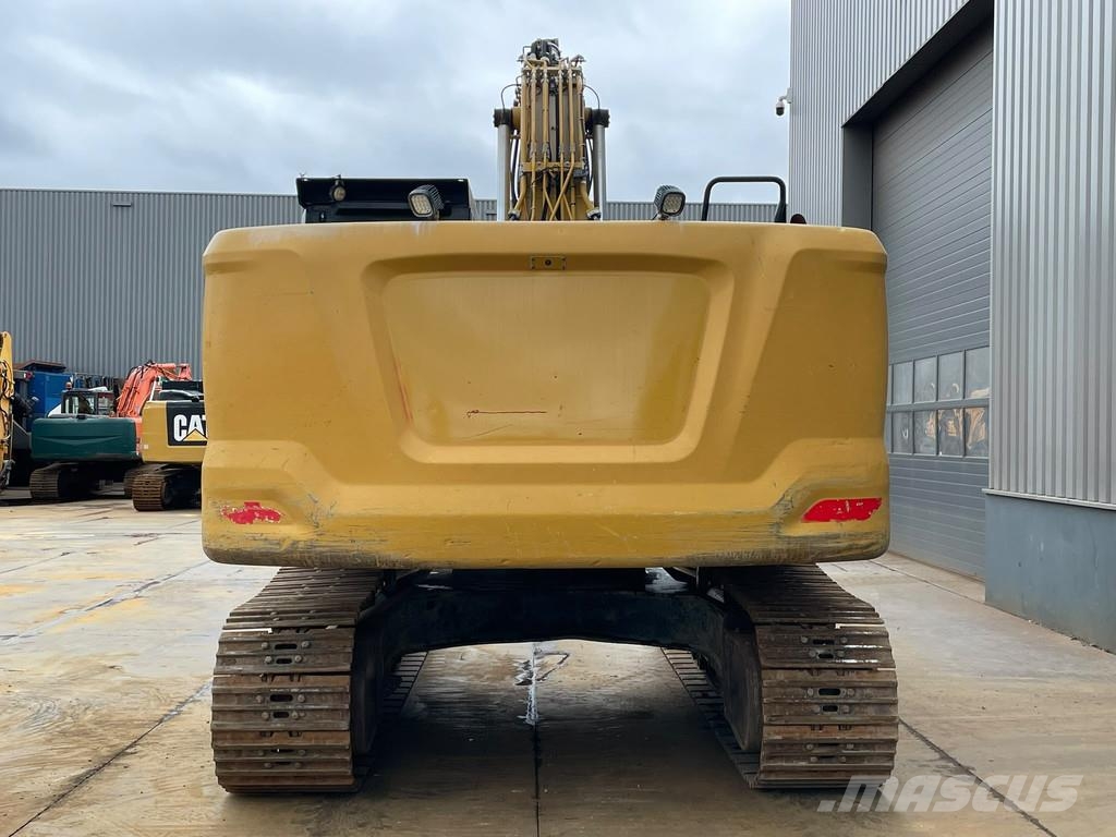 CAT 330 07A حفارات زحافة