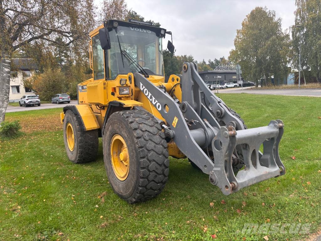 Volvo BM L 70 C Rataslaadurid