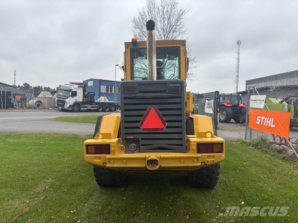 Volvo BM L 70 C Rataslaadurid