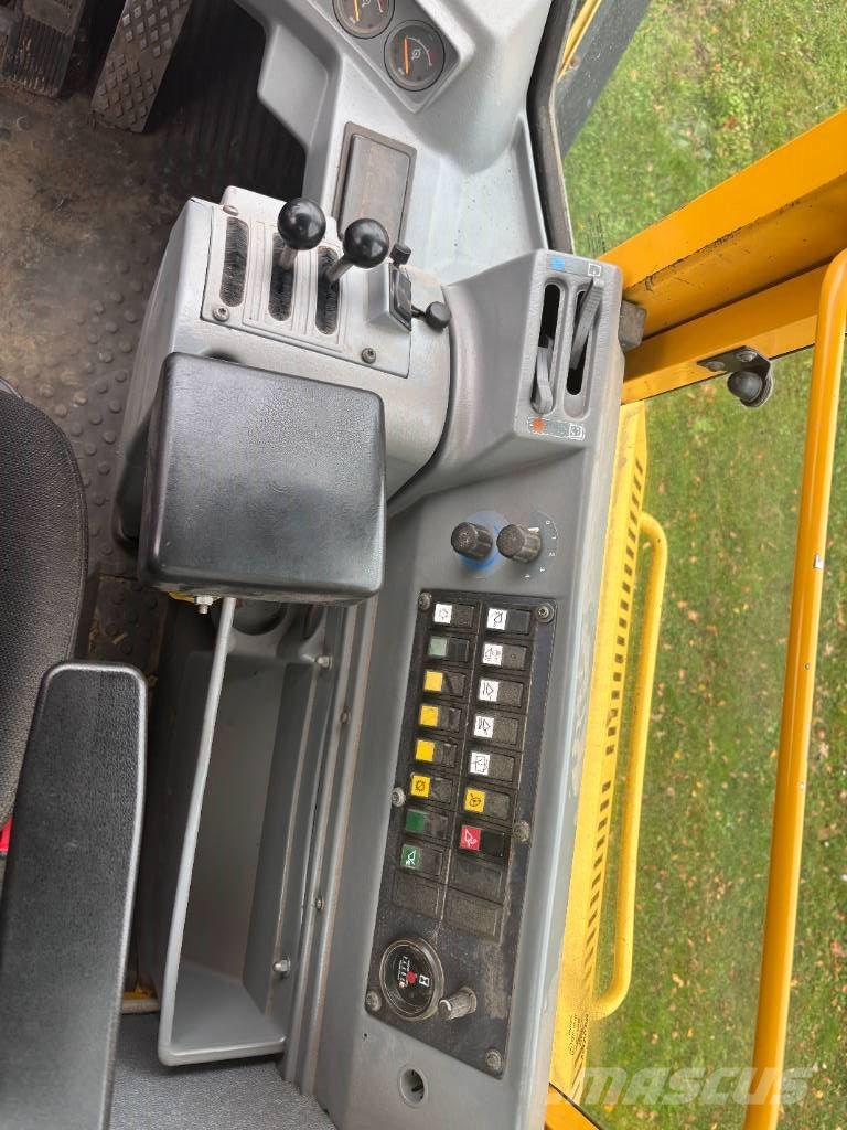 Volvo BM L 70 C Rataslaadurid