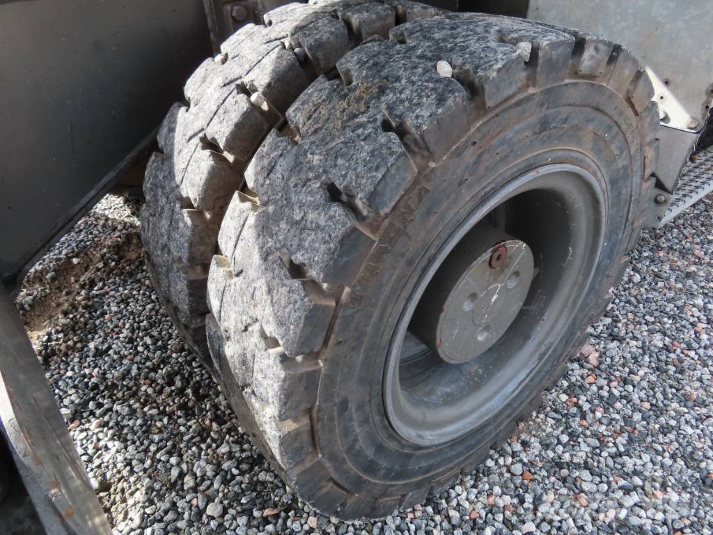 Sennebogen 821 E Muut materiaalinkäsittelykoneet