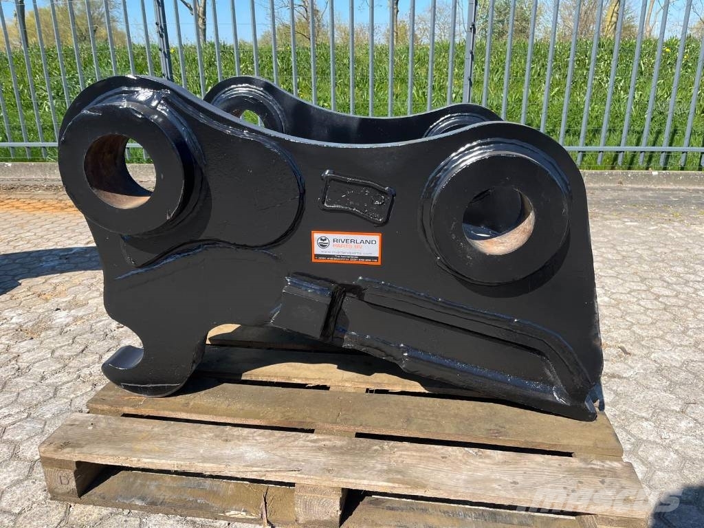 CAT 385 390 395 Bucket Ripper Quick Coupler Buckets
