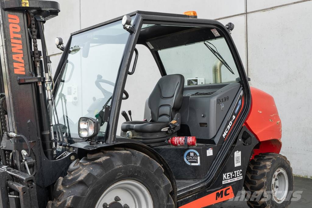 Manitou MC 30.4 Chariots diesel