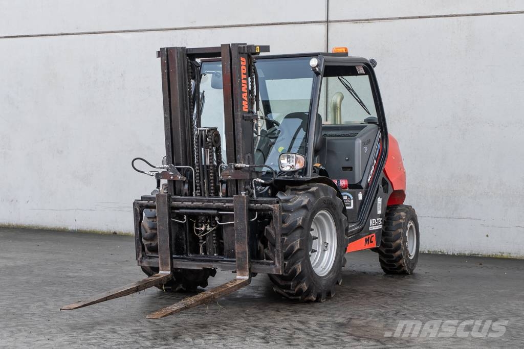 Manitou MC 30.4 Chariots diesel