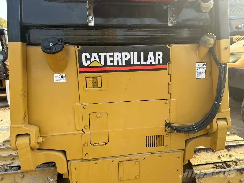 CAT D 5 C 履帶推土機