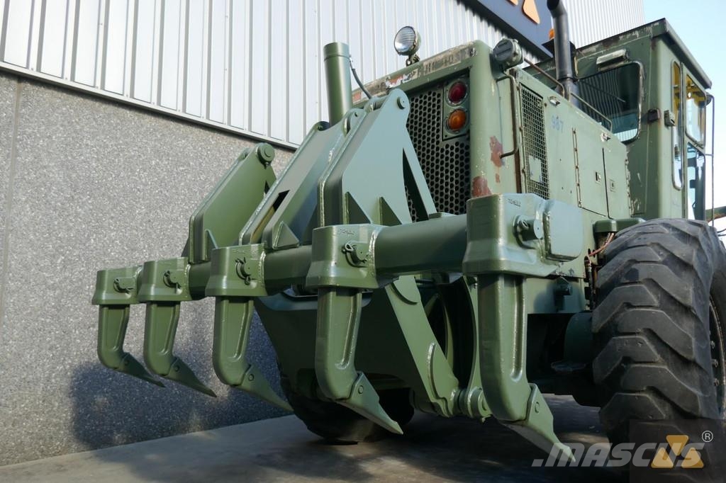 CAT 130G Ex-army Greiderid