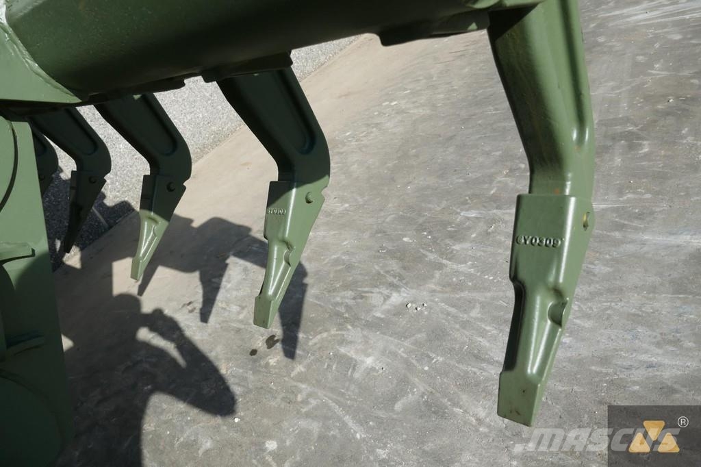 CAT 130G Ex-army Greiderid