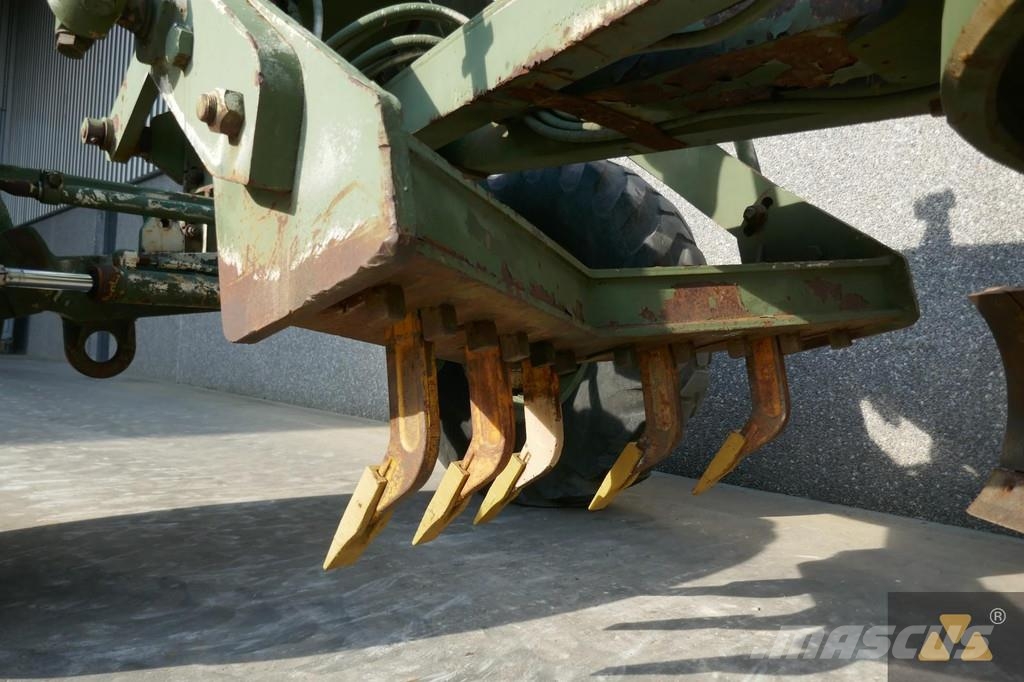 CAT 130G Ex-army Greiderid