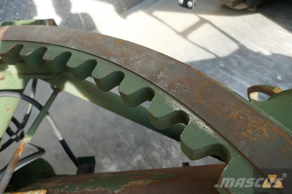 CAT 130G Ex-army Greiderid