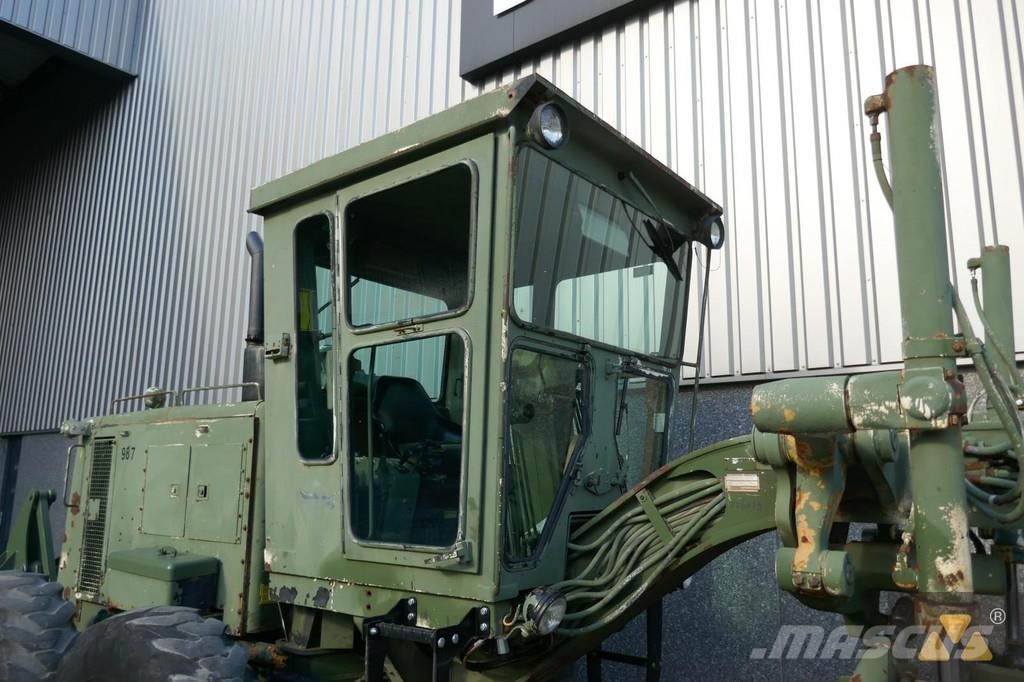 CAT 130G Ex-army Greiderid