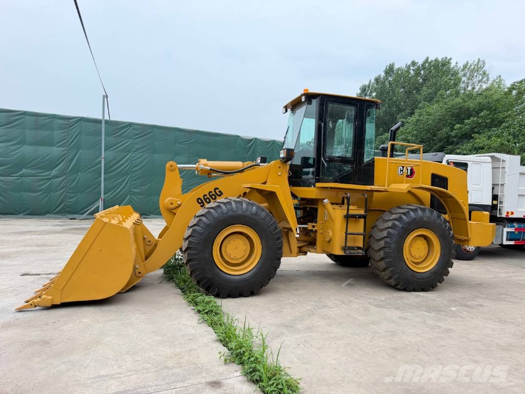 CAT 966G Kolesni nakladalci
