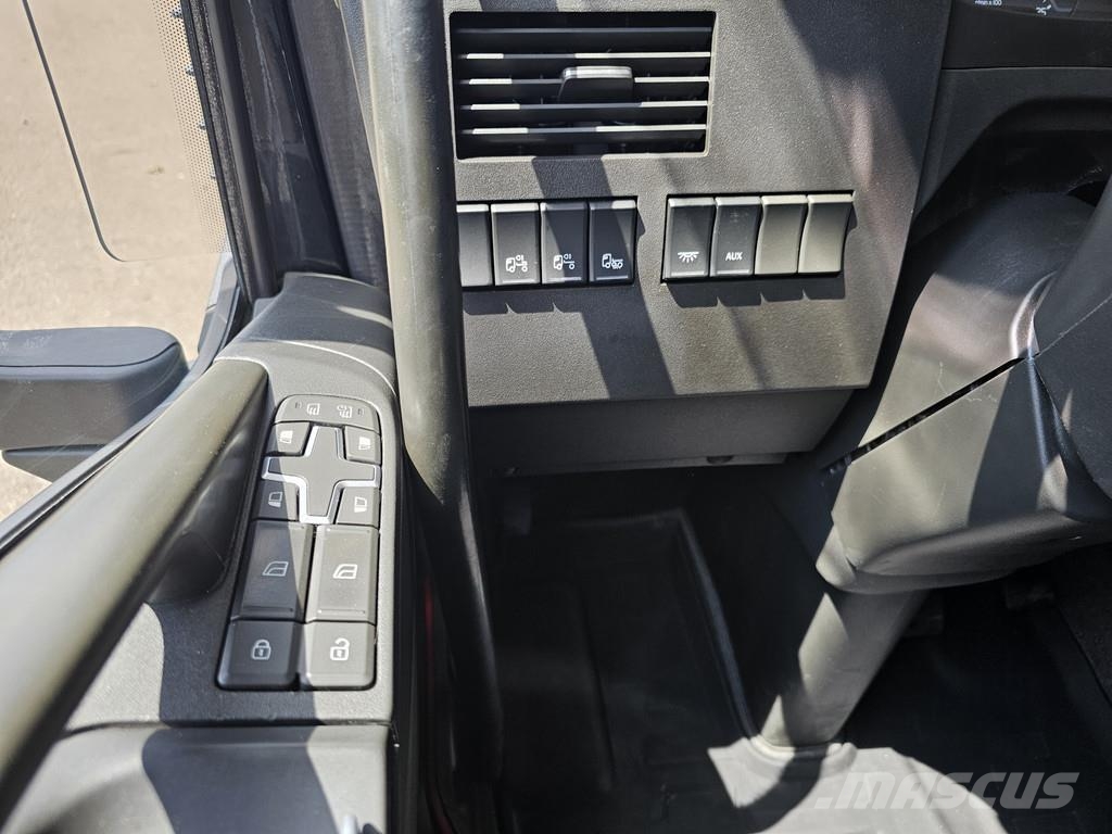 Volvo FH540 8X4 / HMF 28TM KRAN / CRANE / OPRIJ- MACHINE Camiones grúa