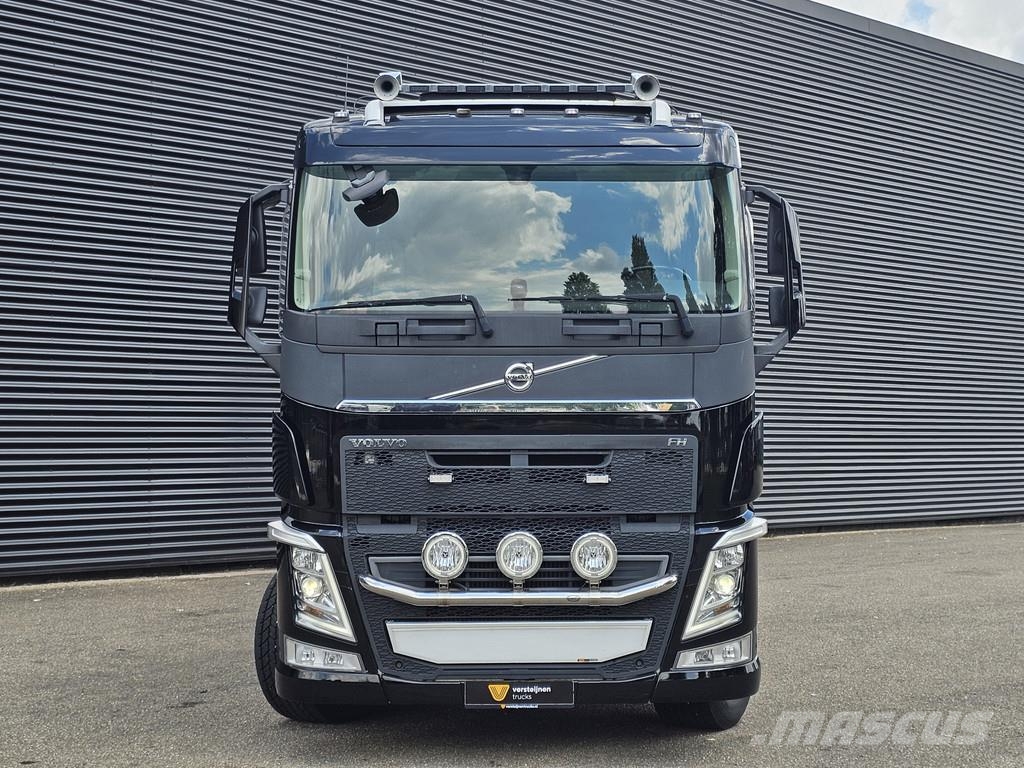Volvo FH540 8X4 / HMF 28TM KRAN / CRANE / OPRIJ- MACHINE Camiones grúa