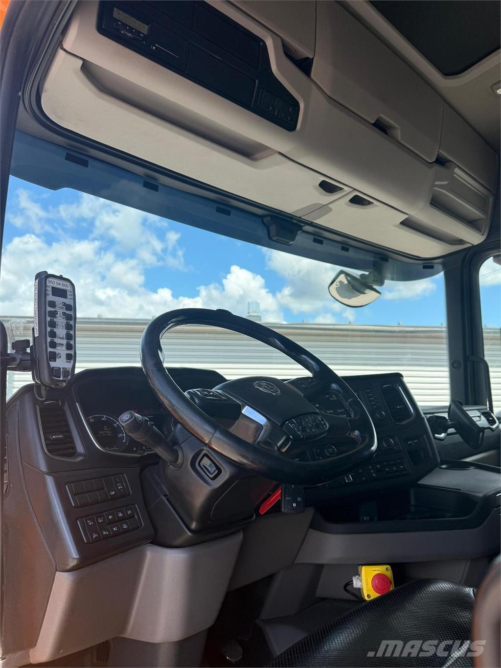 Scania R580 8x4 Camiones elevadores de gancho